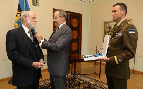The Estonian Head of State presented the Order of the Cross of Terra Mariana to Vinton Gray Cerf, one of the creators of the Internet