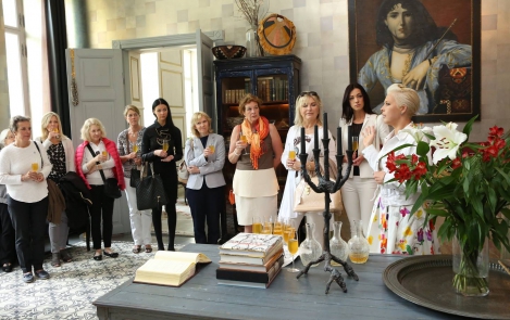 Evelin Ilves introduced Estonian cuisine to the participants of the international meeting of Estonia’s friends