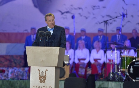 President Toomas Hendrik Ilves Balti keti 25. aastapäeval Viljandis 23. augustil 2014