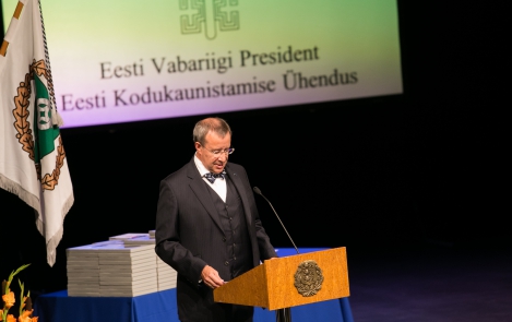 Vabariigi President kodukaunistamise aasta lõpetamisel Paides 24. augustil 2014