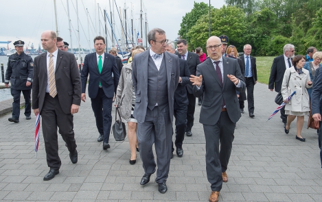 In Kiel, President Ilves emphasised co-operation between scientists from Estonia and Germany
