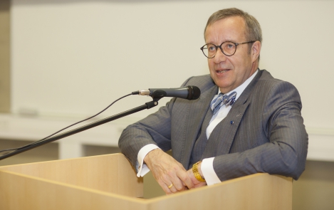 President Ilves to African students: it is the mental size of a country that is important