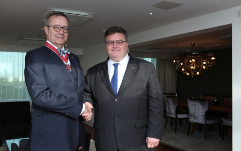 Президент Ильвес удостоен высокой дипломатической награды Литвы