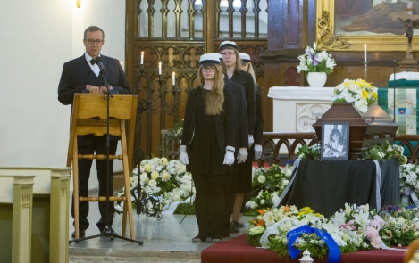 Vabariigi President Ellen Niidu ärasaatmisel Tallinna Jaani kirikus 10. juunil 2016