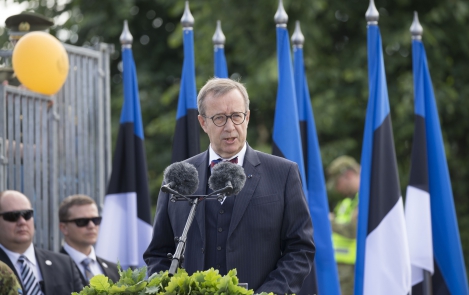 President of the Republic at Victory Day 23 June 2016 in Võru