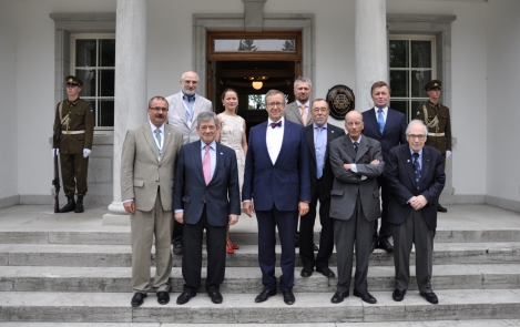 Presidendi kantseleis kogunes eile Eesti Mälu Instituudi rahvusvaheline õpetatud nõukogu