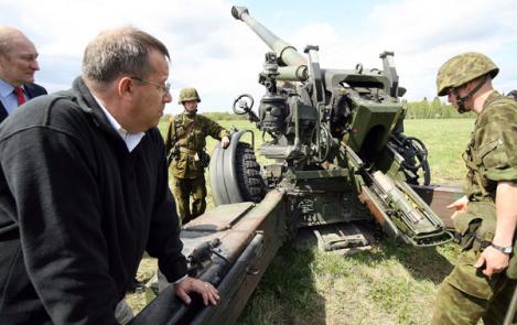 President Ilves visited the Defence Forces exercise Spring Storm
