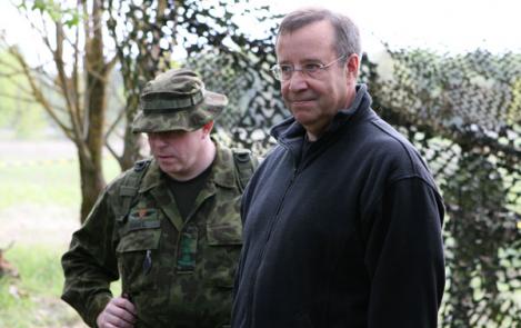 President Ilves paid a visit to the Spring Storm exercise