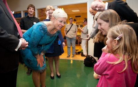 Evelin Ilves külastas Rootsis mitmeid lastega seotud asutusi