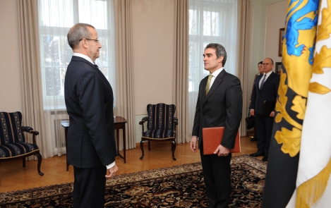 President Ilves accepted credentials from three ambassadors