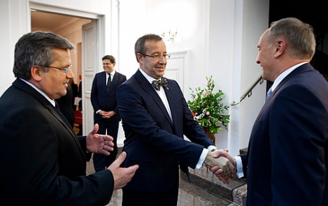 Президент Ильвес: Демократический мир нуждается в сильном НАТО