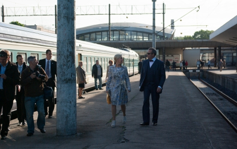 President Ilves left for a state visit to the Republic of Latvia