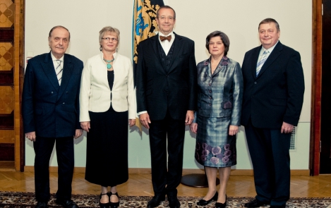 Президент Ильвес вручил премии в области образования за нынешний год