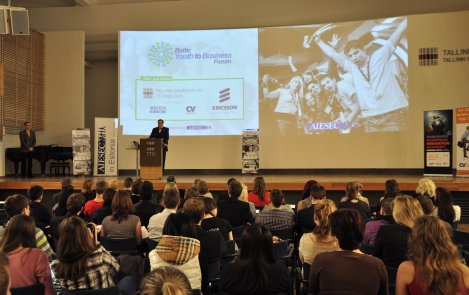 President Ilves avas noortekonverentsi Baltic Youth to Buisness Forum