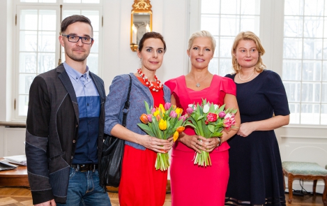 Evelin Ilves õnnitles Aasta Kodu konkursi võitjaid