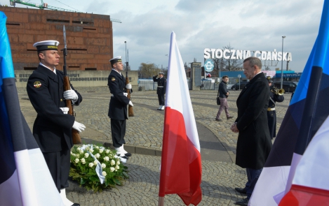 President Ilves mälestas Gdanskis Poola vabaduse eest langenuid ja külastas üliõpilaskorporatsiooni Polonia