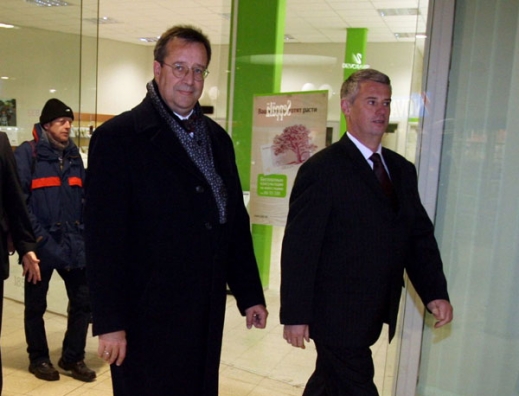 President Toomas Hendrik Ilves visited Ida-Viru county and met with County Governor Ago Silde.