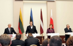 The Presidents of the Baltic States (from left) Valdas Adamkus , Toomas Hendrik Ilves, Vaira Vike-Freiberga and the Polish Head of State Lech Kaczyński met in Vilnius.