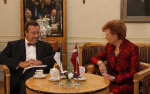 President Toomas Hendrik Ilves kohtumas Läti Vabariigi presidendi Vaira Vike-Freibergaga