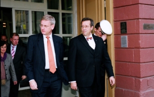 President Toomas Hendrik Ilves kohtus Rootsi välisministri Carl Bildtiga.