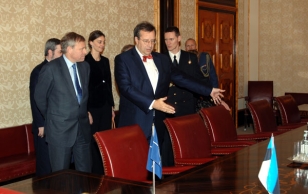 President Toomas Hendrik Ilves met with NATO Secretary General Jaap de Hoop Scheffer.