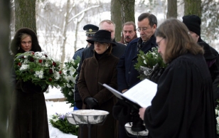President Toomas Hendrik Ilves ja Evelin Ilves Ülle Aaskivi matustel