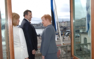 President Toomas Hendrik Ilves ja Evelin Ilves riigivisiidil Soomes. Kohtumine Soome Vabariigi presidendi Tarja Haloneniga