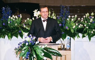 President Toomas Hendrik Ilves Estonia kontserdisaalis pidulikul koosviibimisel “Eesti tänab”