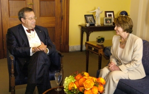President Ilves kohtus Kapitooliumis Esindajatekoja spiikri Nancy Pelosiga