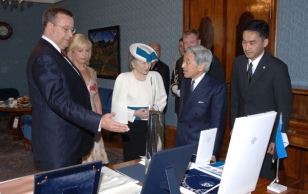 President Toomas Hendrik Ilves and Mrs. Evelin Ilves received Emperor Akihito and Empress Michiko of Japan who arrived in Estonia on an official visit