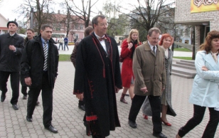 President Toomas Hendrik Ilves külastas metsanädala raames Võru linna