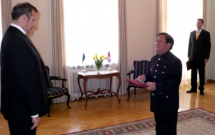 President Toomas Hendrik Ilves received Khieu Thavika, the Ambassador of the Kingdom of Cambodia