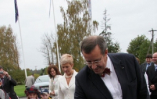 President Toomas Hendrik Ilves ja Evelin Ilves visiidil Valga maakonnas