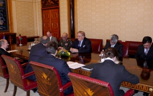 President Toomas Hendrik Ilves met with General Abdul Rahim Wardak, the Defence Minister of Afghanistan