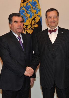 Президент Тоомас Хендрик Ильвес на встрече с главой Таджикистана Эмомали Рахмоном