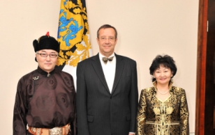 Otgon Dambiinyam, the Ambassador of Mongolia presented the credentials to President Ilves