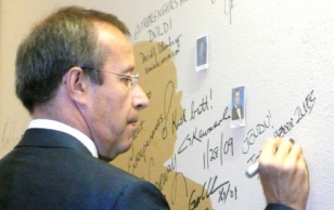 Working Visit to Unites States. President Ilves at the Enterprise Estonia's Silicon Valley agency in Plug and Play Tech Center