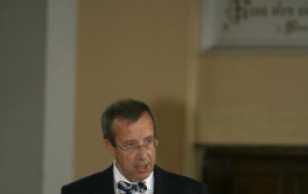 President Ilves at the funeral held in the Kaarli Church for Warrant Officer Allain Tikko