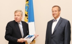 President Ilves and Jaap de Hoop Scheffer, NATO Secretary General in Kadriorg