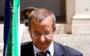 The President of the Republic of Estonia Toomas Hendrik Ilves on arrival at the Palazzo del Quirinale, during the official visit to Italy