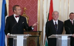 Presidents of Estonia and Hungary at the press conference at the Sandor Palace in Budapest