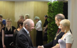 Dr. Rein Viilu, the Doctor of the Year 2009 and Mrs. Reet Viilu