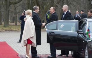 Aserbaidžaani president Ilham Alijevi riigivisiit Eestisse. Ametlik vastuvõtu tseremoonia