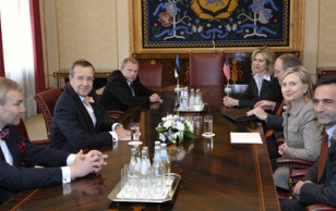 President Ilves meets Mrs. Clinton, the U.S. Secretary of State.