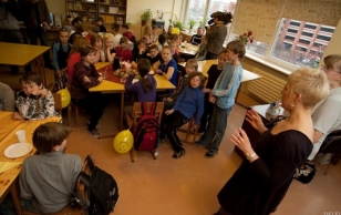 Evelin Ilves lectured pupils on healthy eating