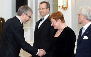 Gunnar Okk, Põhjamaade Investeerimispanga asepresident, Eesti-Soome koostööraporti kaasautor.