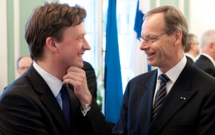 Mr. Marten Kokk, Estonian Foreign Ministry Secretary General (on the left), and Mr. Pertti Torstila, Secretary General of the Finnish Foreign Ministry.