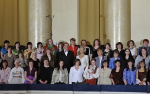 Group photo with President Ilves and Mrs. Evelin Ilves.