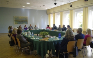 President Ilves met with senior citizens from Võru town and parish at the 'Kannel' cultural centre