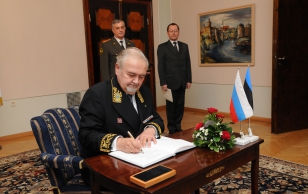 The ambassador of the Russian Federation Juri Merzljakov